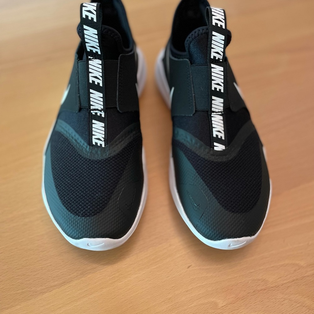 NWOT Nike sneakers